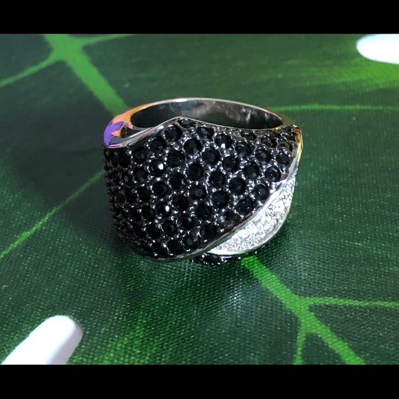 Black Onyx & diamonds rhinestones Ring - Picture 5 of 8